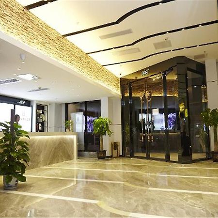 Lavande Hotel Tianhe Gangding Subway Station Branch Guangzhou Exteriör bild